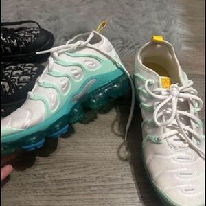 Nike Air VaporMax Plus White and Teal Sneakers